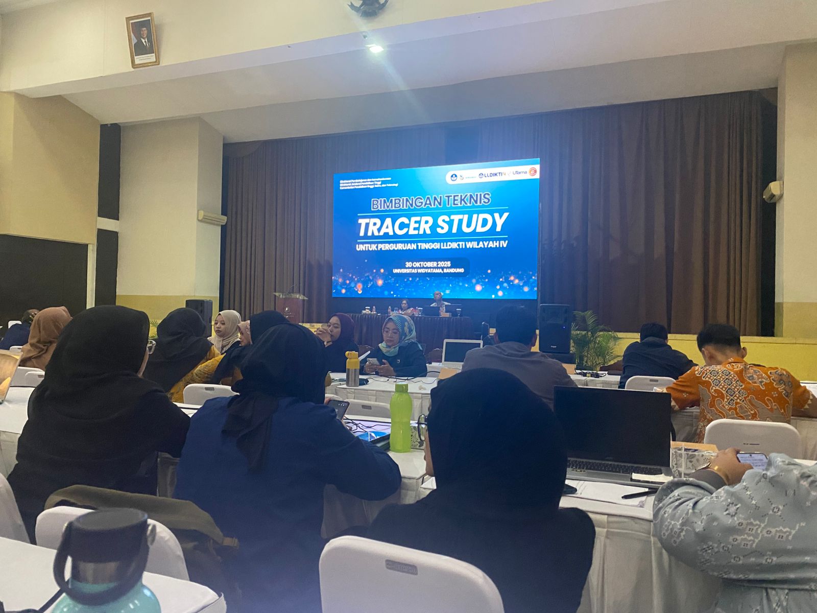 Bimtek Tracer Study LLDIKTI Wilayah IV 2025